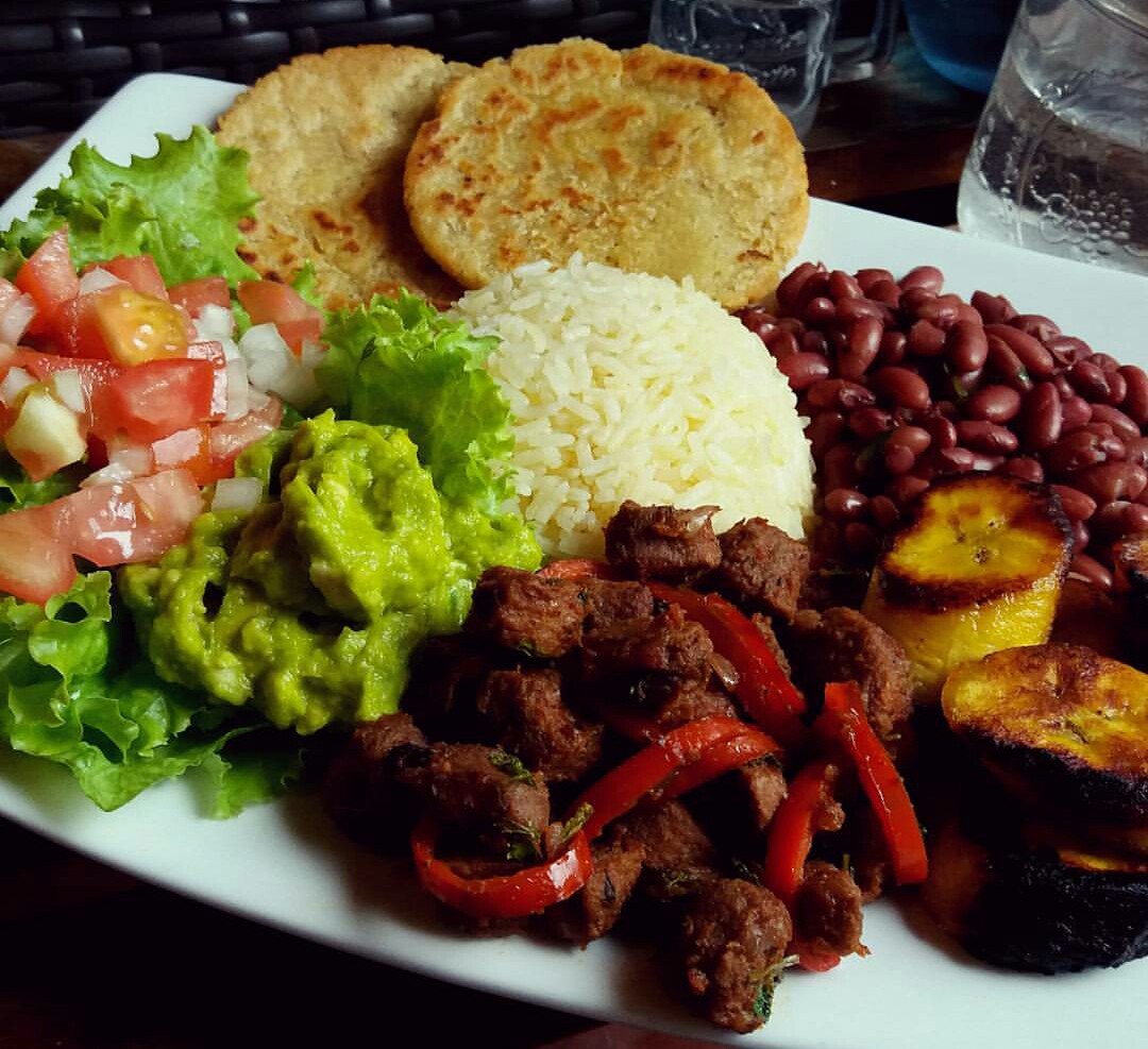Spécialité culinaire du Costa Rica, le casado
